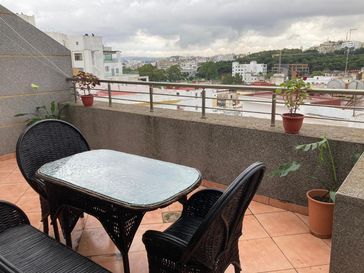 Superb Apartment In The Heart Of Tanger Exterior foto